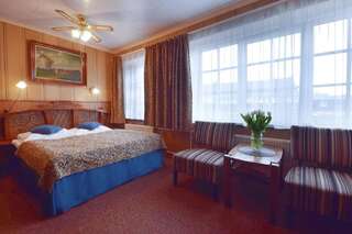 Отель Hansa Hotel Тарту Двухместный номер с 1 кроватью или 2 отдельными кроватями-1