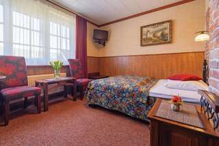 Отель Hansa Hotel Тарту Двухместный номер с 1 кроватью или 2 отдельными кроватями-2