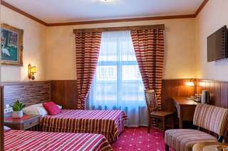 Отель Hansa Hotel Тарту Улучшенный двухместный номер с 1 кроватью или 2 отдельными кроватями-2